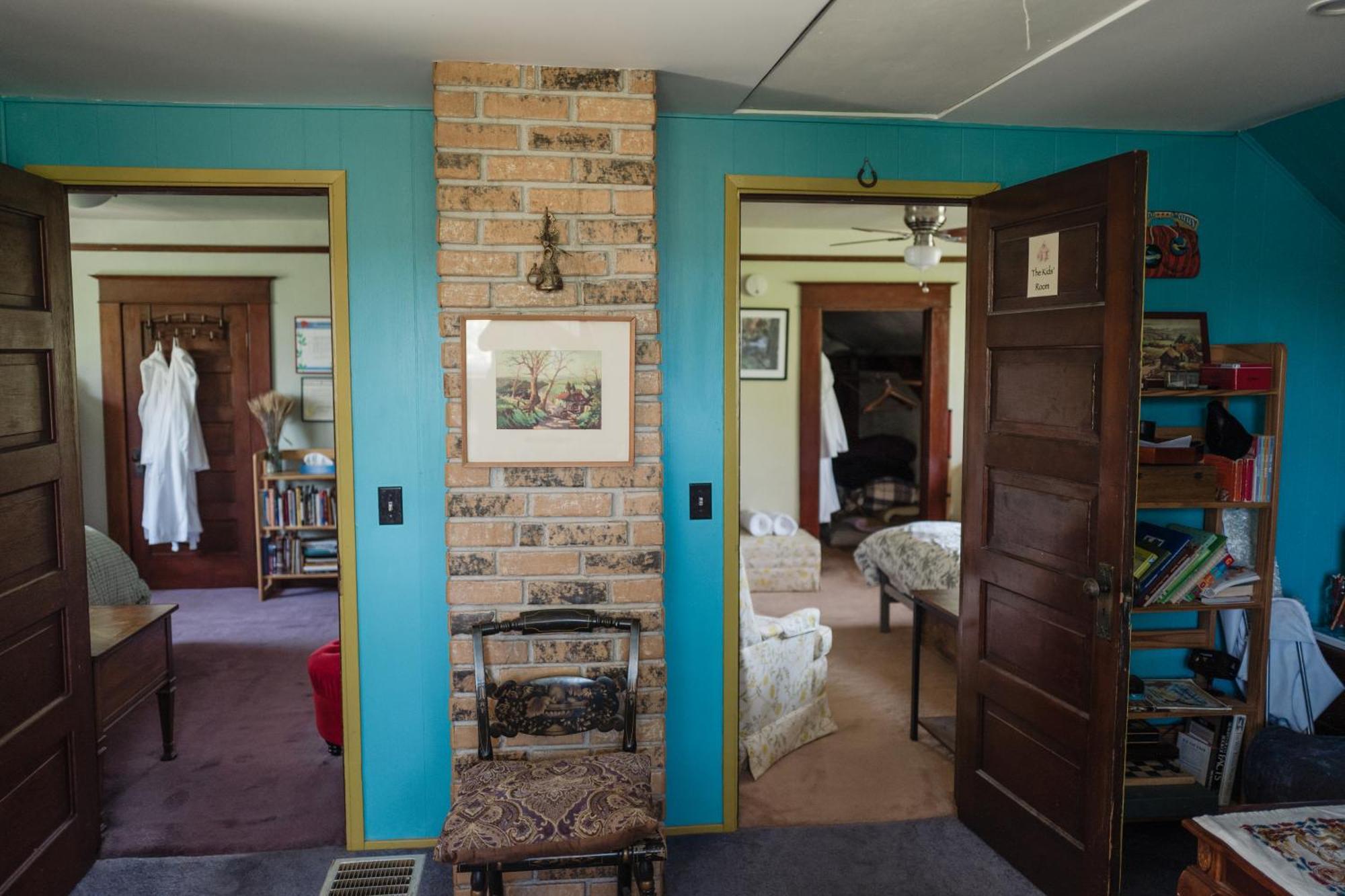 Southeast Portland Comfy & Eclectic Craftsman Home ภายนอก รูปภาพ